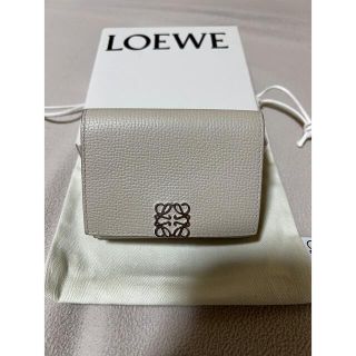 ロエベ(LOEWE)のLOEWE アナグラム トライフォールド ウォレット(財布)