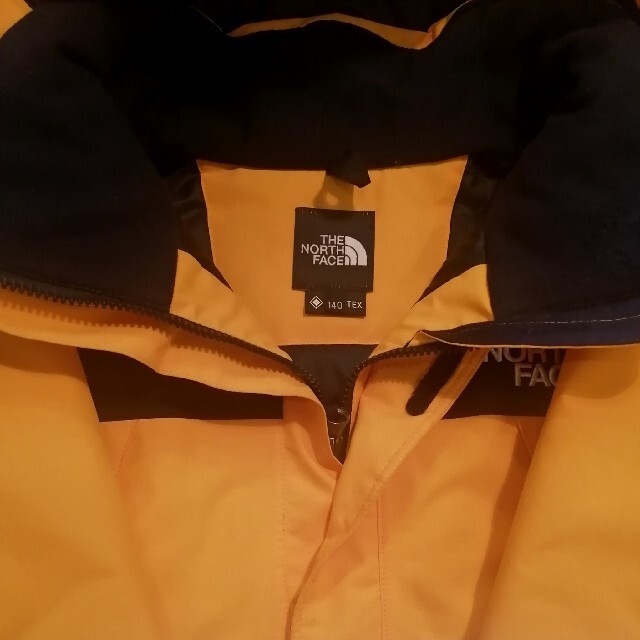 THE NORTH FACE(ザノースフェイス)のノースフェイス キッズ マウンテンインサレーションジャケット ゴアテックス140 キッズ/ベビー/マタニティのキッズ服男の子用(90cm~)(ジャケット/上着)の商品写真