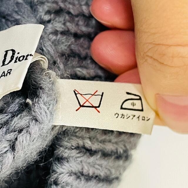 Christian Dior(クリスチャンディオール)の美品　クリスチャンディオール　Mサイズ　ニットカーディガン　セーターぐらい厚め レディースのトップス(カーディガン)の商品写真