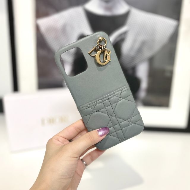 激安特価 ✨超美品✨Dior iPhone13proケース カナージュ ロゴチャーム