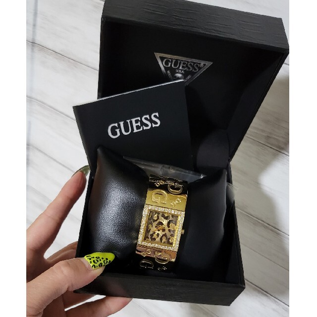 GUESS(ゲス)の取り置き中…美品！Guess＊腕時計 レディースのファッション小物(腕時計)の商品写真