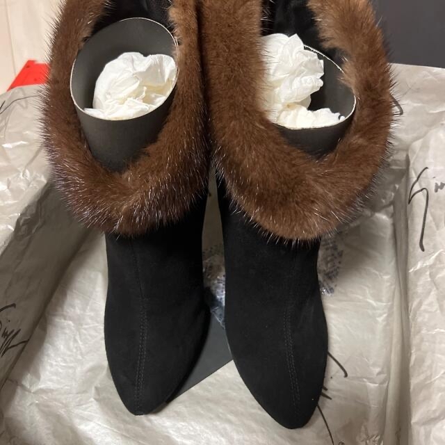 レア Giuseppe Zanotti ザノッティ ムートンコート M
