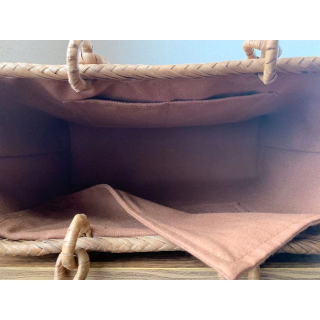 山葡萄 手作り 籠バッグ 網代編み チャーム付き 山葡萄 手作り 籠バッグ 網代編み チャーム付き