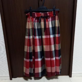 バーバリーブルーレーベル(BURBERRY BLUE LABEL)のクレストブリッジ　総ゴムスカート(ひざ丈スカート)