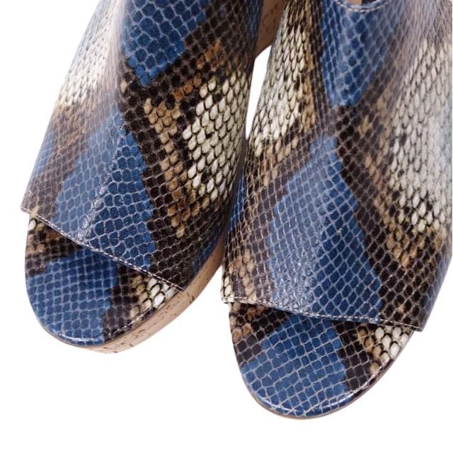 Salvatore Ferragamo(サルヴァトーレフェラガモ)のサルヴァトーレ フェラガモ サンダル ウェッジソール リザード型押し 5.5C レディースの靴/シューズ(サンダル)の商品写真
