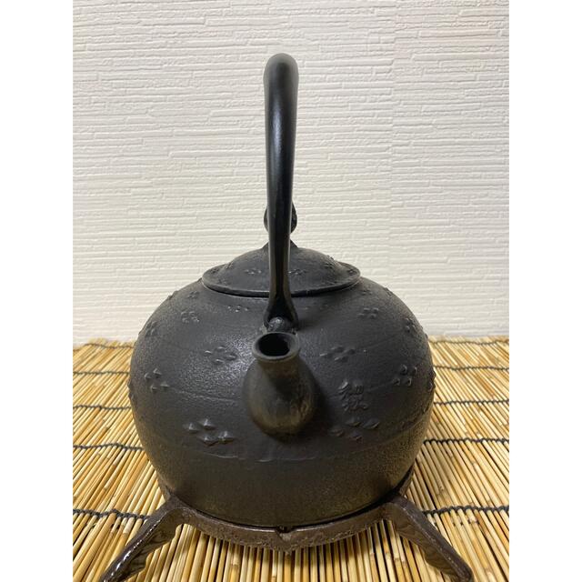 未使用品 工房和秋 金野和秋作 10型菱アラレ 南部鉄瓶 南部 未使用品 工房和秋 金野和秋作 10型菱アラレ 南部鉄瓶 南部