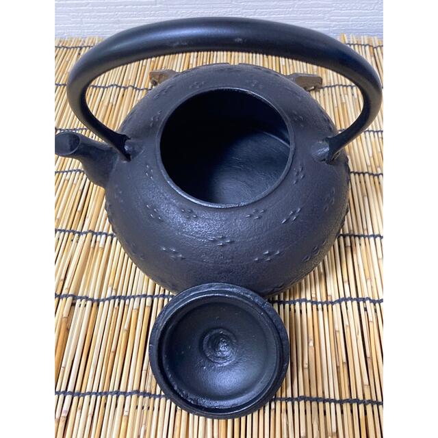 未使用品 工房和秋 金野和秋作 10型菱アラレ 南部鉄瓶 南部 未使用品 工房和秋 金野和秋作 10型菱アラレ 南部鉄瓶 南部
