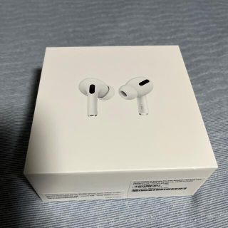 アップル(Apple)のAirPods Pro(シリコンケース付き)(ヘッドフォン/イヤフォン)