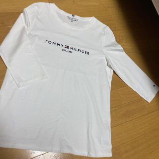 トミーヒルフィガー(TOMMY HILFIGER)のトミー　Tシャツ(シャツ/ブラウス(長袖/七分))