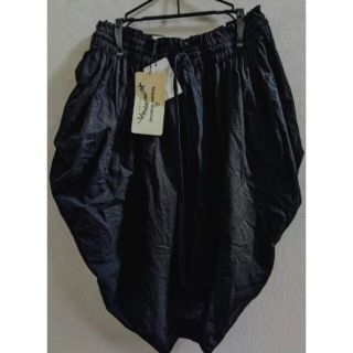 ヴィヴィアンウエストウッド(Vivienne Westwood)の♪Viviennewestwood ｳﾞｨｳﾞｨｱﾝｳｴｽﾄｳｯﾄﾞ スカート♪(ひざ丈スカート)