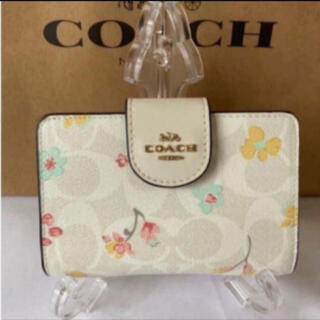 COACH - コーチ二つ折り財布C8741 箱と紙袋つき