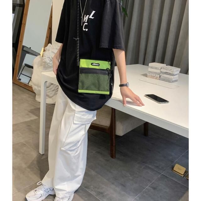 ワンポイントロゴサコッシュ ショルダーバッグ ネオンイエロー ユニ