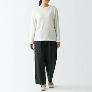 ムジルシリョウヒン(MUJI (無印良品))の【新品】  無印良品 高密度織りタックパンツ／黒／ONESIZE(カジュアルパンツ)