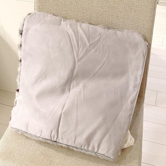 ZARA HOME(ザラホーム)のZARA  HOME クッションカバー　フェイクファ　グレー インテリア/住まい/日用品のインテリア小物(クッションカバー)の商品写真