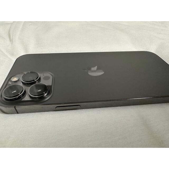 iPhone(アイフォーン)のiPhone13ProMax Graphite 128GB スマホ/家電/カメラのスマートフォン/携帯電話(スマートフォン本体)の商品写真