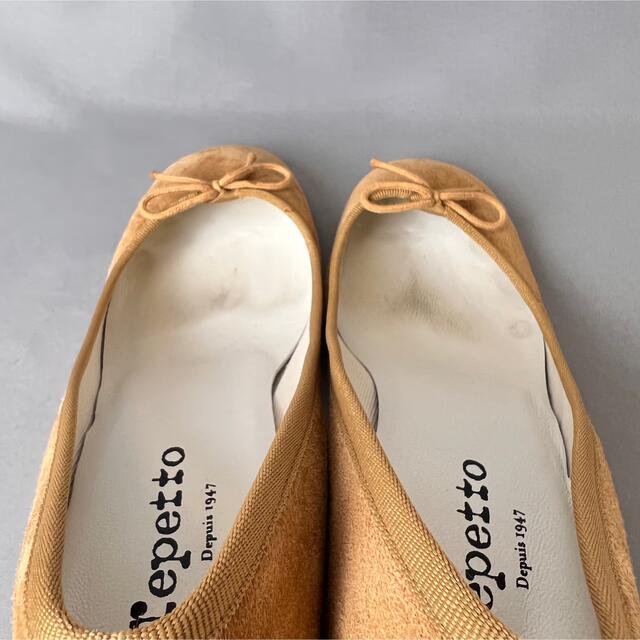 repetto(レペット)の37. レペット repetto スエード パンプス ベージュ 5.5cmヒール レディースの靴/シューズ(ハイヒール/パンプス)の商品写真