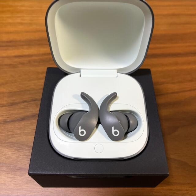 極美品　Beats FIT PRO SAGE GRAY