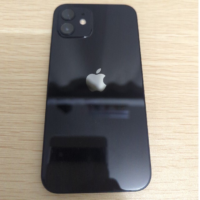 iPhone(アイフォーン)の美品　アップル iPhone12 64GB ブラック スマホ/家電/カメラのスマートフォン/携帯電話(スマートフォン本体)の商品写真