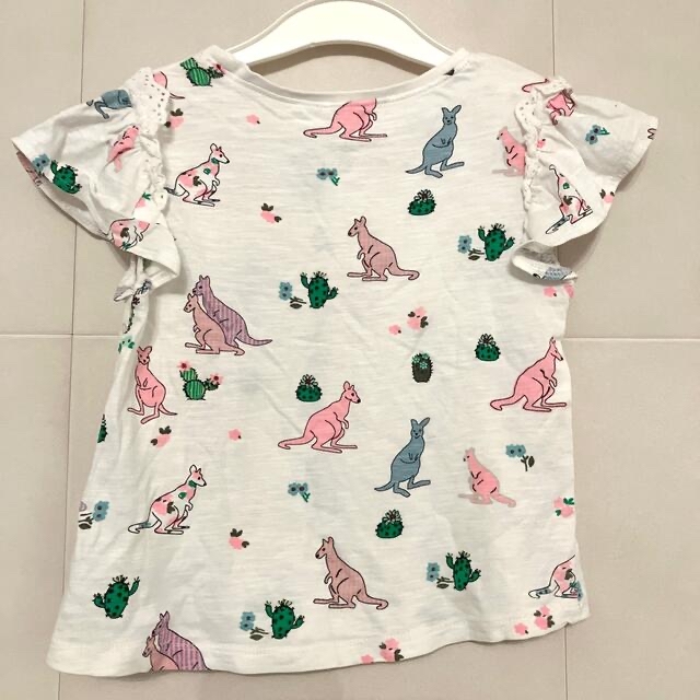 NEXT(ネクスト)のカンガルー🦘Tシャツ キッズ/ベビー/マタニティのキッズ服女の子用(90cm~)(Tシャツ/カットソー)の商品写真