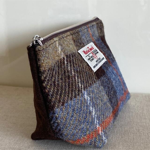 Harris Tweed(ハリスツイード)の【新品】ハリスツイード　ポーチ レディースのファッション小物(ポーチ)の商品写真