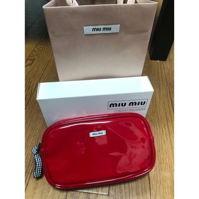 miumiu ポーチ