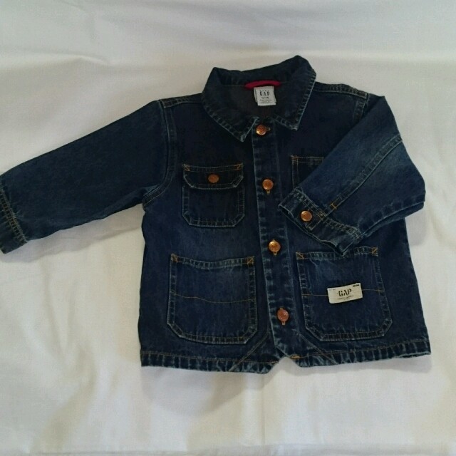 babyGAP(ベビーギャップ)の baby GAP　 ジージャン　90ｃｍ キッズ/ベビー/マタニティのキッズ服男の子用(90cm~)(ジャケット/上着)の商品写真