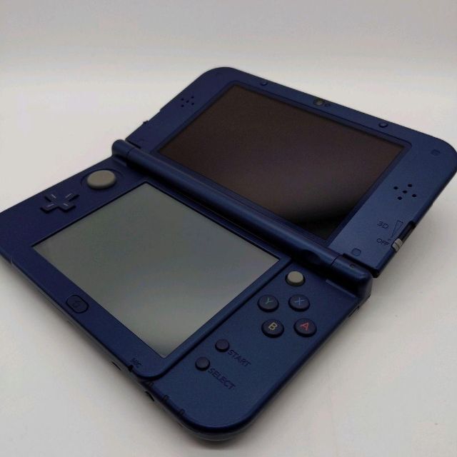 ニンテンドー3DS(ニンテンドー3DS)の8089 Newニンテンドー3DS LL メタリックブルー エンタメ/ホビーのゲームソフト/ゲーム機本体(携帯用ゲーム機本体)の商品写真