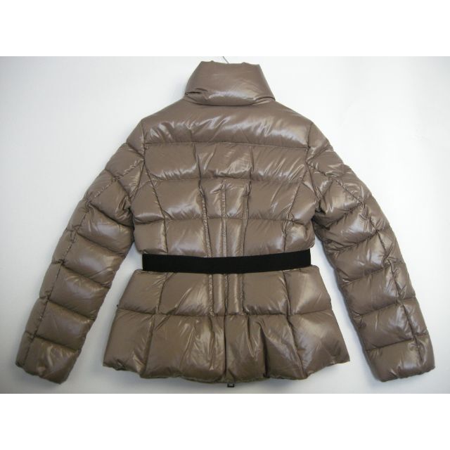 MONCLER(モンクレール)のサイズ4(L-XL相当)新品◆モンクレールDANAEダウンジャケット レディース レディースのジャケット/アウター(ダウンジャケット)の商品写真