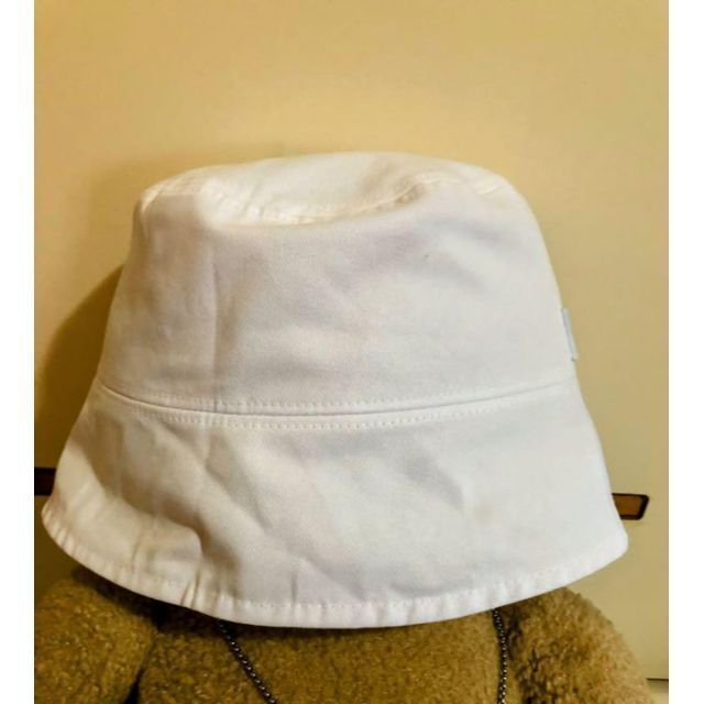 バケットハット バザール　公式バザルキャップ　TWICE ミナ着用品 ハット レディースの帽子(ハット)の商品写真