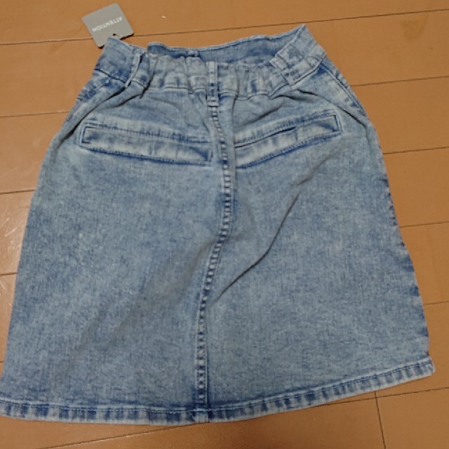 GU(ジーユー)の新品 GU デニムミニスカート 130 キッズ/ベビー/マタニティのキッズ服女の子用(90cm~)(スカート)の商品写真