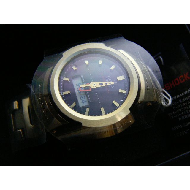 CASIO(カシオ)のカシオ　Ｇショック　ＡＷM－５００ＧＤ－９ＡＪＦ　メタルゴールド　未使用 メンズの時計(腕時計(アナログ))の商品写真