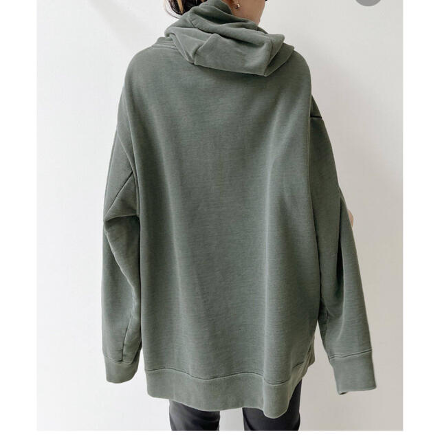 アパルトモンREMI RELIEF/レミレリーフCape Sweat Parka