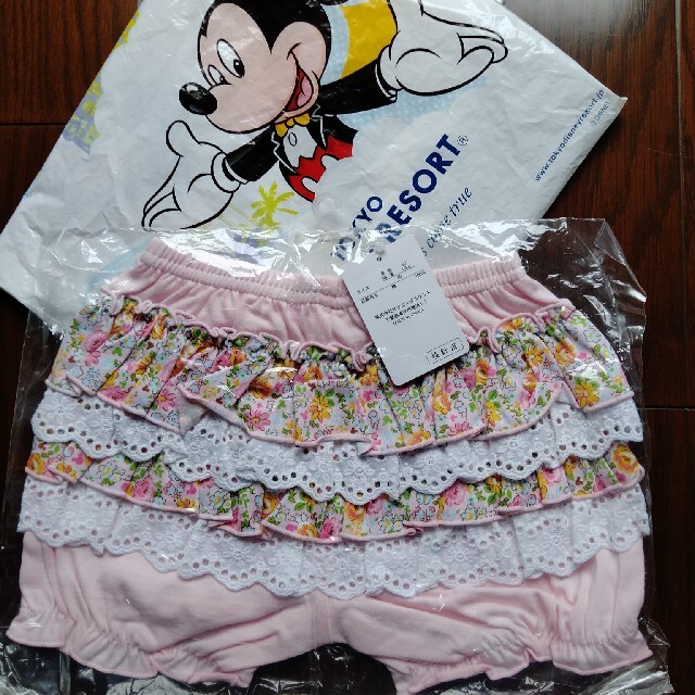 Disney(ディズニー)のディズニー　ミニー　ショートパンツ　サイズ90 キッズ/ベビー/マタニティのキッズ服女の子用(90cm~)(パンツ/スパッツ)の商品写真