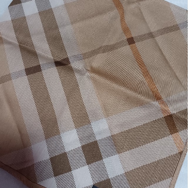 BURBERRY(バーバリー)の値下げ📌バーバリー☆大判ハンカチ レディースのファッション小物(ハンカチ)の商品写真