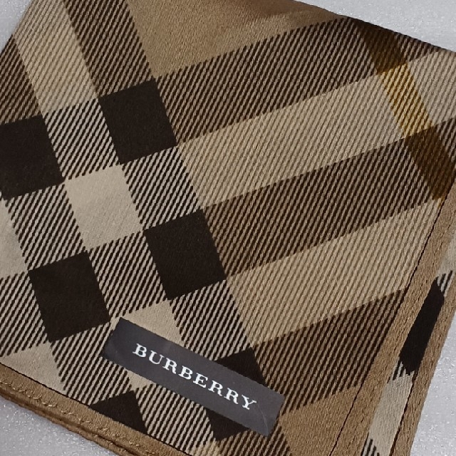 BURBERRY(バーバリー)の値下げ📌バーバリー☆大判ハンカチ レディースのファッション小物(ハンカチ)の商品写真