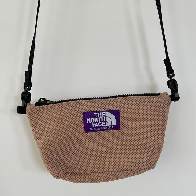 nanamica(ナナミカ)のノースフェイスパープルレーベル　斜め掛け　ベージュ　ミニサイズ メンズのバッグ(ショルダーバッグ)の商品写真