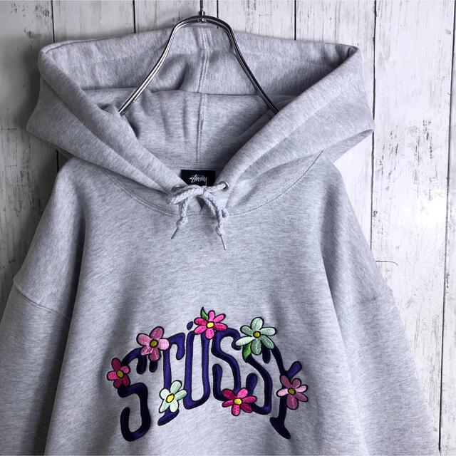 STUSSY/ ステューシー　 ビック刺繍ロゴ　フード刺繍ロゴ　パーカー