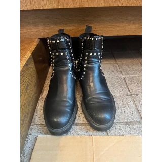 ZARA(ブーツ)のフリマアイテム一覧 ZARA(ブーツ)のフリマアイテム一覧