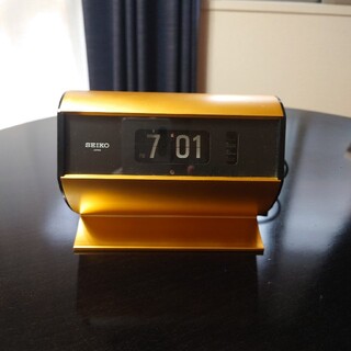 SEIKO - SEIKO パタパタ時計 レッド レア黄色文字 日本製 電池式 昭和 