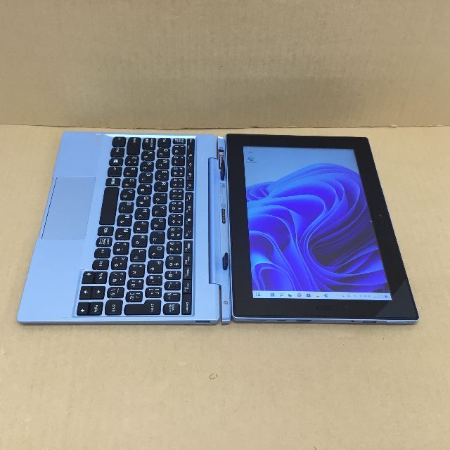 NEC(エヌイーシー)のＮＥＣタブレット PC-FM150PAL 128GB 10.1" キーボード スマホ/家電/カメラのPC/タブレット(タブレット)の商品写真