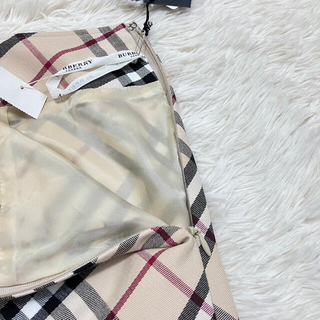 BURBERRY(バーバリー)の☆タグ付き未使用品☆ バーバリー ひざ丈スカート ノバチェック 15号 レディースのスカート(ひざ丈スカート)の商品写真