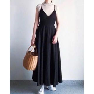 ザラ(ZARA)のzara リボン付き　ワンピース(ロングワンピース/マキシワンピース)