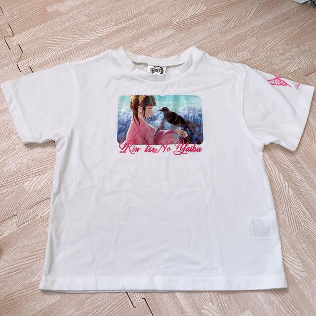 120cm 鬼滅の刃 カナヲTシャツ キッズ/ベビー/マタニティのキッズ服女の子用(90cm~)(Tシャツ/カットソー)の商品写真