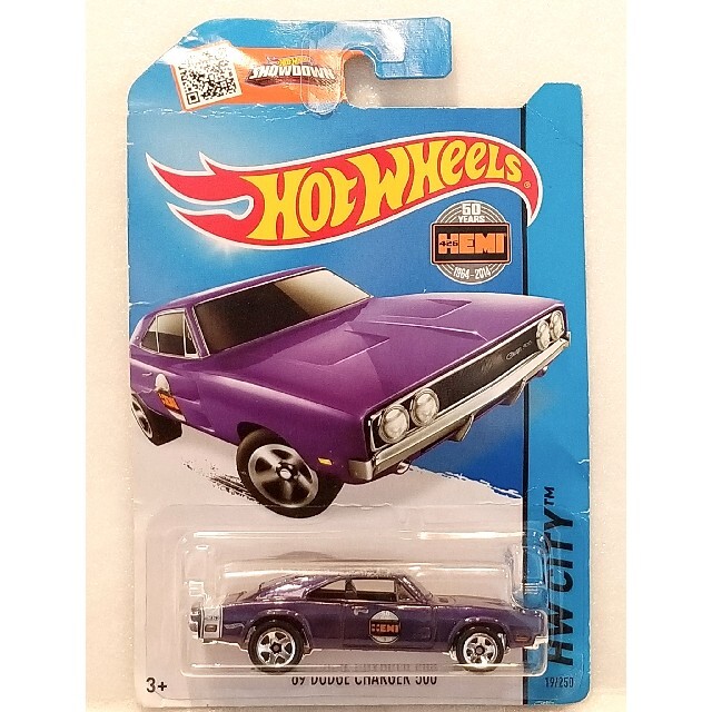 【新品】hotwheels　"69 DODGE CHARGER 500　紫 エンタメ/ホビーのおもちゃ/ぬいぐるみ(ミニカー)の商品写真