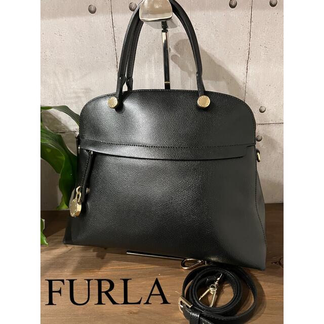 低価格を買う «超美品» FURLA フルラ パイパー M ショルダーバッグ