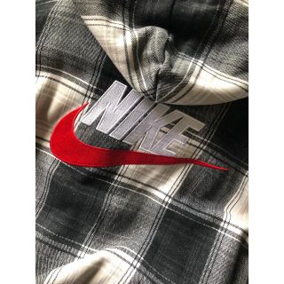 シュプリーム(Supreme)のシュプリーム　ナイキ　パーカーシャツ　Nike supreme コラボ(パーカー)