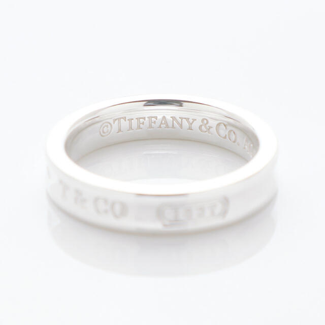 Tiffany & Co.(ティファニー)のおもち様専用 ティファニー ナローリング ベーシック リング 8.5号 レディースのアクセサリー(リング(指輪))の商品写真