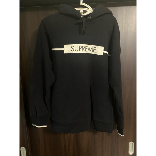 【値下げ】supremeパーカー　即完売の人気商品⭐︎