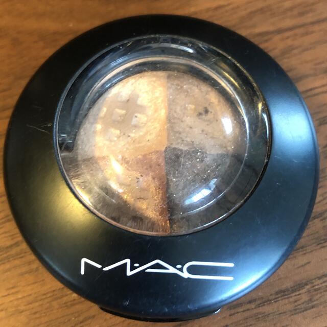 MAC(マック)のアイシャドウ コスメ/美容のベースメイク/化粧品(アイシャドウ)の商品写真