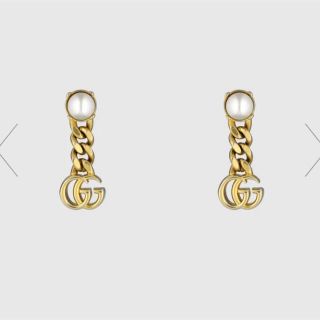 グッチ(Gucci)のGUCCI グッチ　ダブルG パールピアス　ゴールド　箱付き　現行販売品(ピアス)